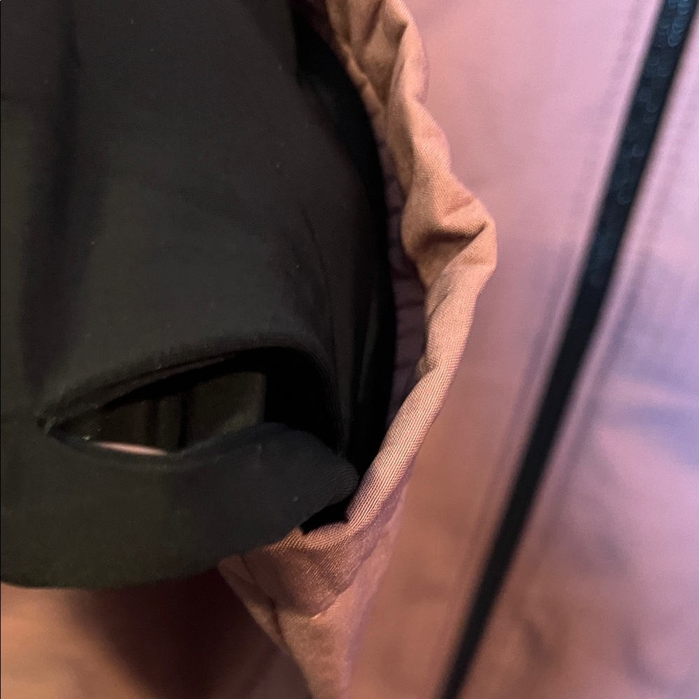 New Reebok Women's Waterproof Jacket - Picture 9 of 13